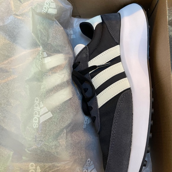 Adidas women’s run 70’s running shoe new in box size 10 - Picture 8 of 8